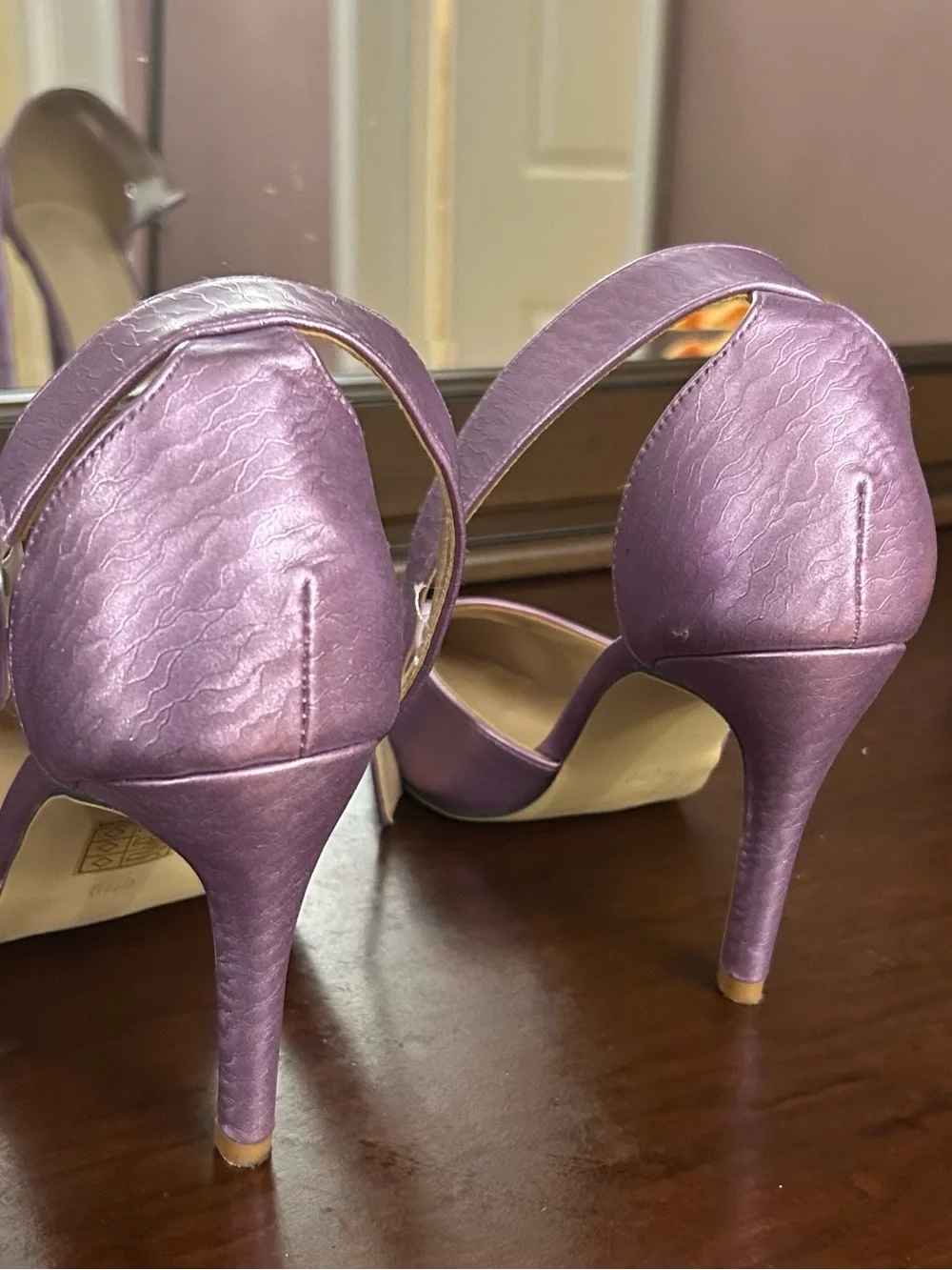 Women’s Metallic Lilac Pointed-Toe Slingback Heels